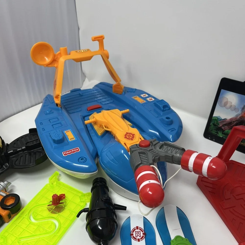 HUGE Lot of Vintage‎ Rescue Heroes Action Figure Accessories